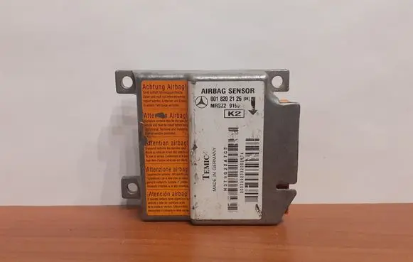Mercedes-Benz C W202 Airbag control unit/module 5879 0018202126