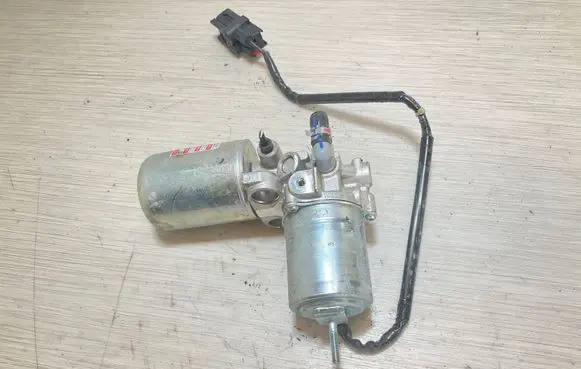 Master brake cylinder