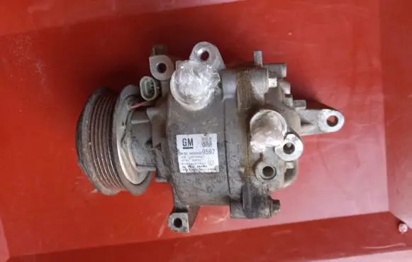 Opel Mokka X Air conditioning (A/C) compressor (pump) 94559597