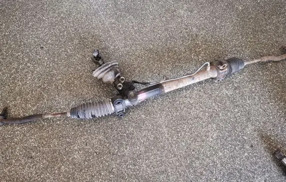 Toyota Yaris Steering rack