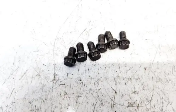 Nuts/bolts