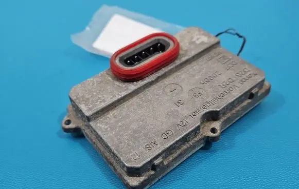 Mercedes-Benz E W211 Headlight ballast module Xenon 5DV008290-00 IMPRK1532465