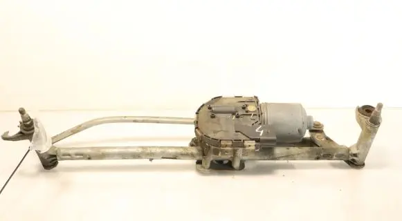 Skoda Octavia Mk2 (1Z) Front wiper linkage and motor 0390241754