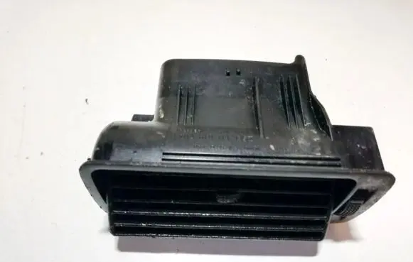 Volkswagen Golf IV Dash center air vent grill 1j1819704