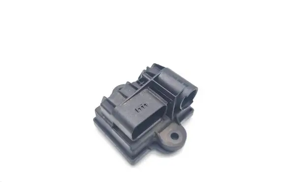 Mercedes-Benz Sprinter W906 Glow plug pre-heat relay A6519003103 51299070D