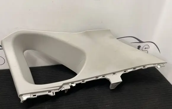 Toyota RAV 4 (XA50) (D)pillar trim (top) 6247042170