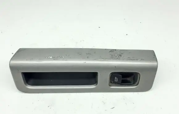 Volvo V50 Electric window control switch 30658449 8663819