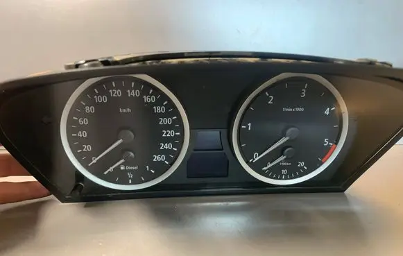 BMW 5 E60 E61 Speedometer (instrument cluster) 62116983153 110080213 213542072404