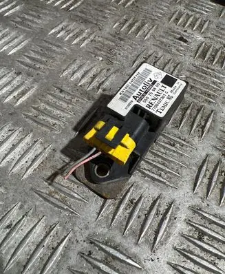 Renault Scenic I Airbag deployment crash/impact sensor 7700437301C 550759800