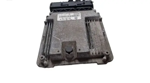 Volkswagen Golf V Engine control unit/module 03G906016AQ