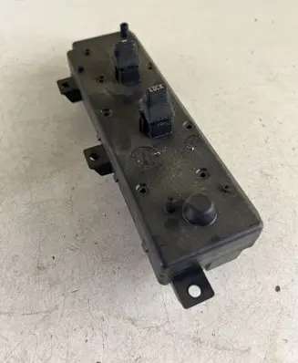 Jeep Grand Cherokee (WJ) Door central lock control unit/module 5HB65DX9AD 7722521A 5HB65DX9A