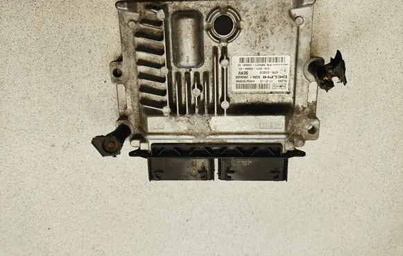 Ford Kuga II Engine control unit/module DS7112B684XC 97RI010012 28536348