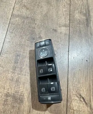 Mercedes-Benz C W204 Electric window control switch A2048700251 03139400 90112072480184