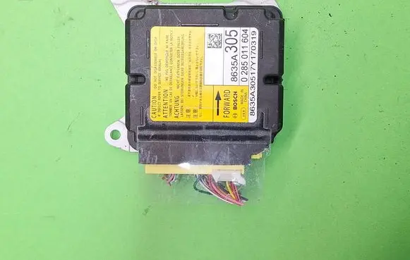 Mitsubishi Outlander Airbag control unit/module 8635A305 0285011604 8635A30517