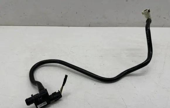 Opel Astra K Vacuum line/pipe/hose 13581099