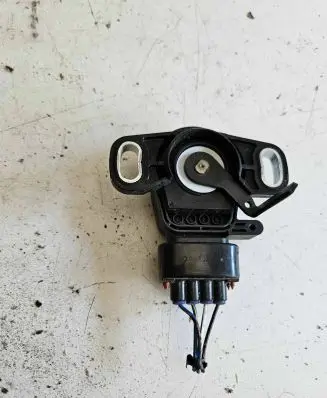 Nissan Leaf I (ZE0) Brake pedal sensor switch