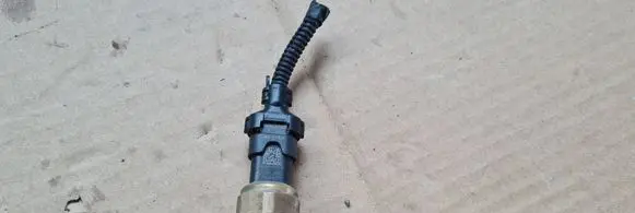 Chrysler Pacifica Oil pressure sensor 68334877AA 2195CYX14