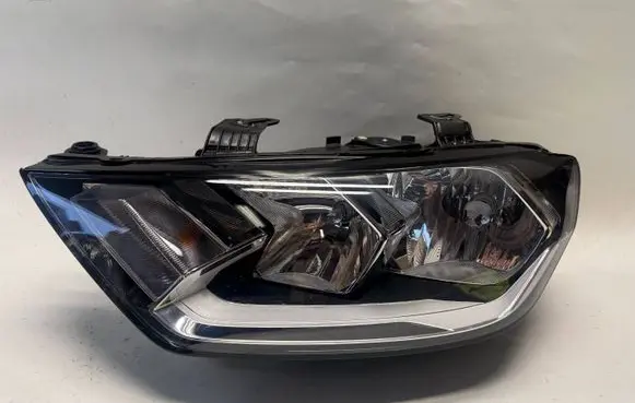 Audi A1 Headlight/headlamp 82A941003