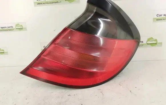 Mercedes-Benz C W203 Rear/tail lights 2038200664 A2038200664
