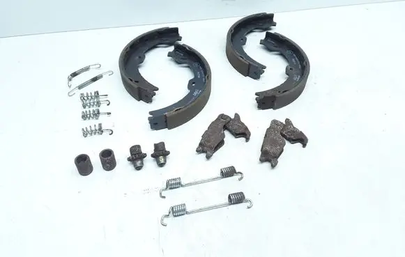 Mercedes-Benz S W221 Handbrake/parking brake pads 