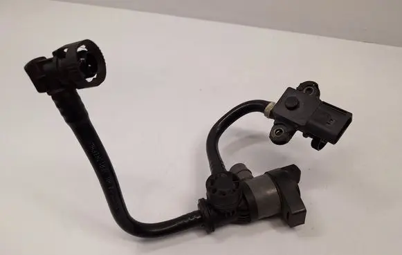 BMW X3 F25 Breather valve 7636156 13907636156 13902366609