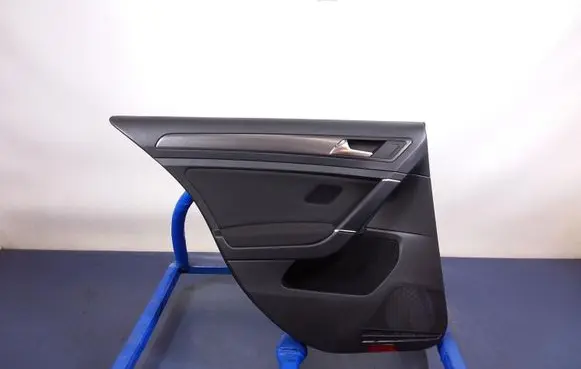 Volkswagen Golf Sportsvan Door card panel trim set 