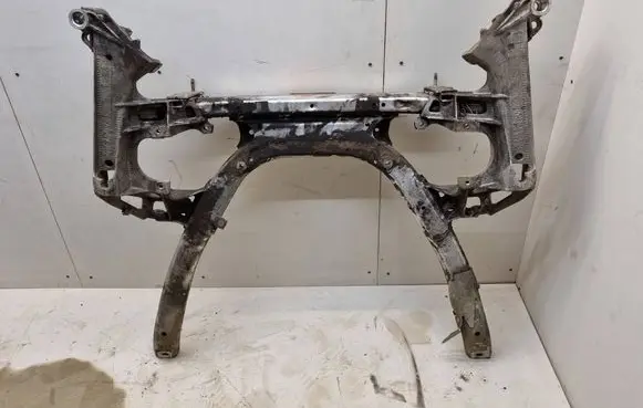 BMW 5 E60 E61 Front subframe 6759462