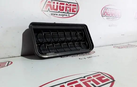 Volkswagen PASSAT B6 Quarter panel pressure vent 3C0819465
