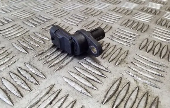 Volvo XC70 Camshaft position sensor 0232103063 8658726