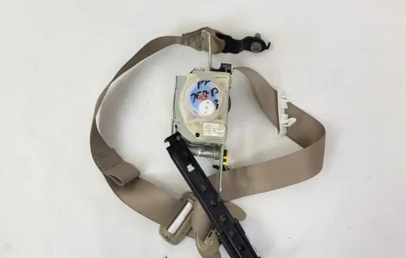 Jeep Grand Cherokee Front seatbelt