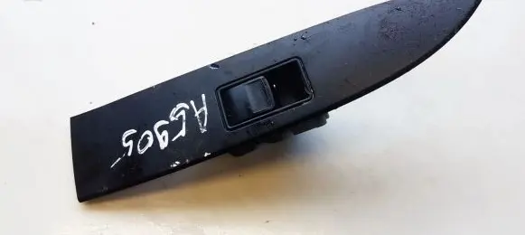 Toyota Avensis T270 Electric window control switch 7427205110 74272-05110