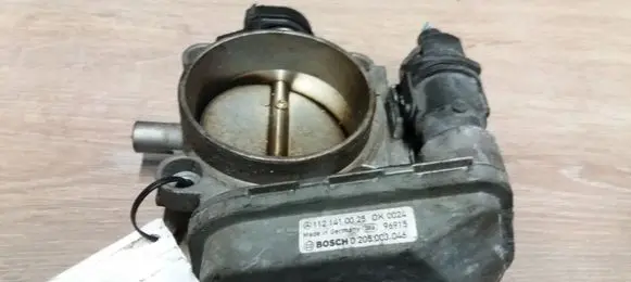 Mercedes-Benz ML W163 Throttle valve 1121410025 0205003046
