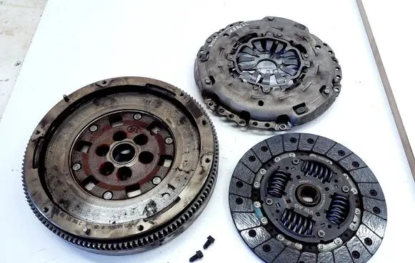 Skoda Octavia Mk4 Clutch set kit 05E105266C 05E141025A