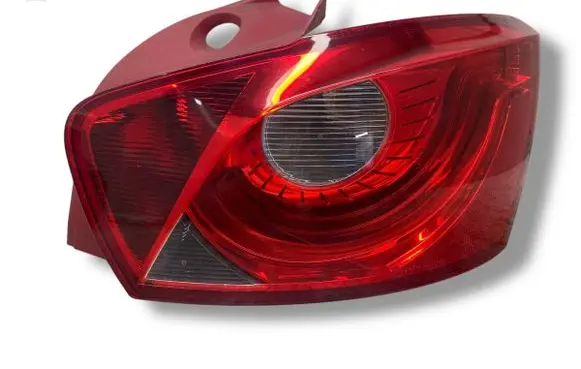 Rear/tail lights