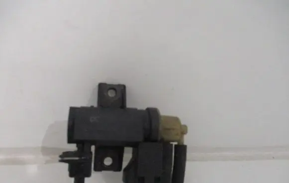 Renault Master III Vacuum valve 8200790180