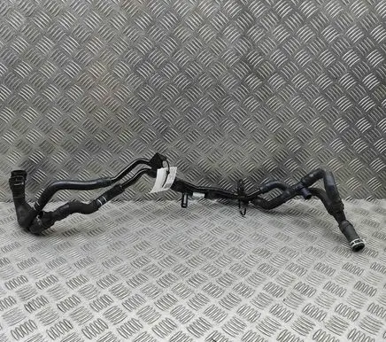 Volkswagen Multivan T6 Engine coolant pipe/hose 7T0122086D