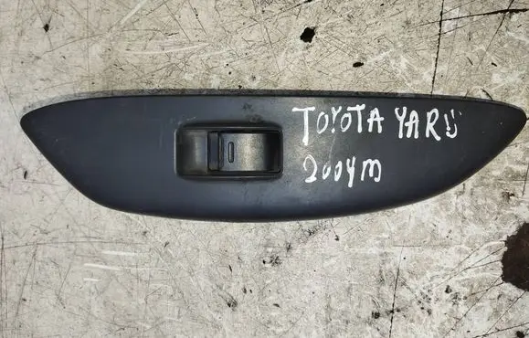 Toyota Yaris Electric window control switch