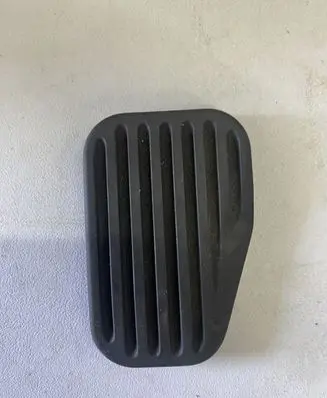 Volvo V70 Brake pedal 3546021