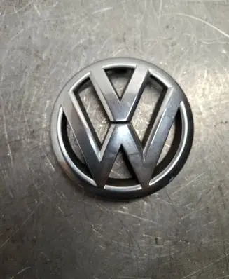 Volkswagen Polo V 6R Manufacturer badge logo/emblem 6R0853600A