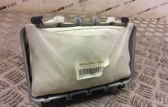 Mitsubishi Outlander Passenger airbag 7030A026