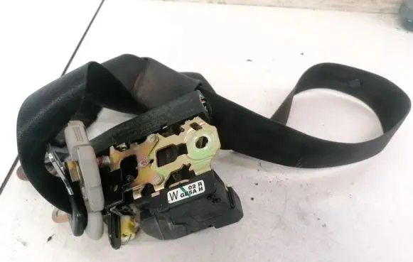 Mazda 626 Front seatbelt