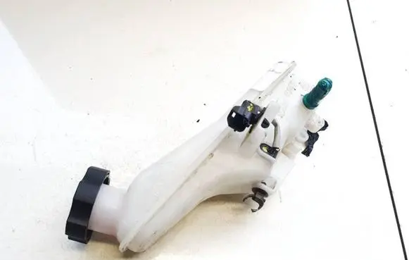 Brake fluid reservoir