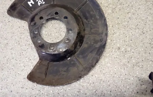 Mazda 3 I Rear wheel hub