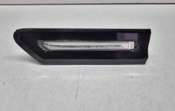 BMW 7 F01 F02 F03 F04 Front fender indicator light 7203371 63137203371