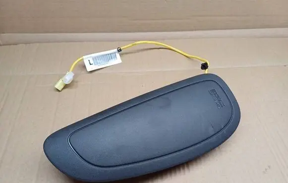 Mitsubishi Space Star Seat airbag 7030A377XA
