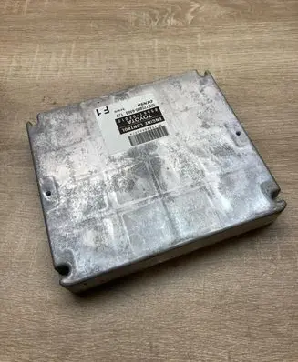 Toyota Corolla Verso AR10 Engine control unit/module ECU 896610F010 MB1758006463