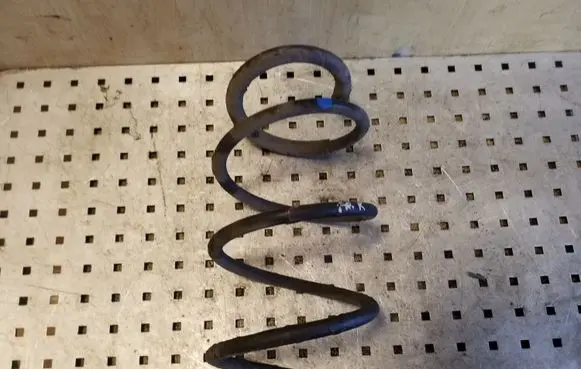 KIA Sportage Front coil spring