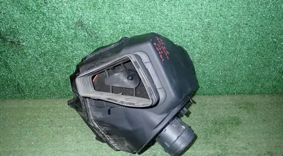 Audi A6 S6 C8 4K Air filter box 