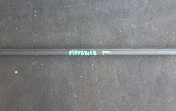 Ford Maverick Rear door windshield rail 
