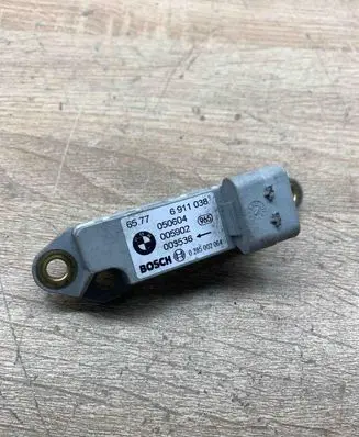 BMW 3 E46 Airbag deployment crash/impact sensor 6911038 0285002064